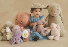 Mẹ Salim tung bộ ảnh mừng sinh nhật Pam 2 tuổi, ‘ngoan – xinh – yêu’ hết nấc