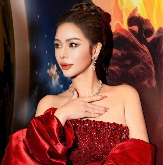 Hoa hậu Kelly Vương: Từ Mrs World Việt Nam đến doanh nhân toàn cầu, hành trình lan tỏa giá trị Việt