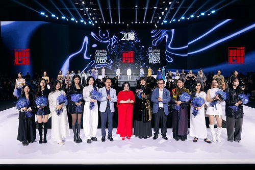 Khoa Thời trang – Trường Đại học Mỹ thuật Công nghiệp tỏa sáng tại Aquafina Vietnam International Fashion Week 2025